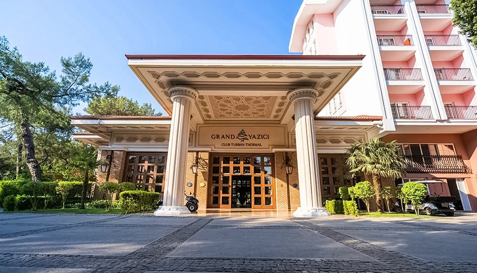 هتل گرند یازیجی توربان مارماریس